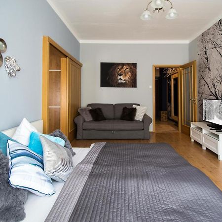 Main Prague Square Apartments Sauna And Fireplace Extérieur photo