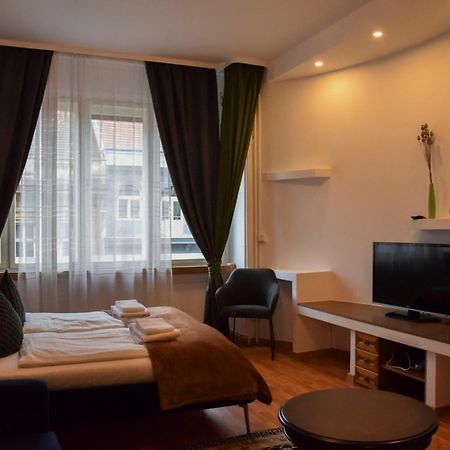 Main Prague Square Apartments Sauna And Fireplace Extérieur photo